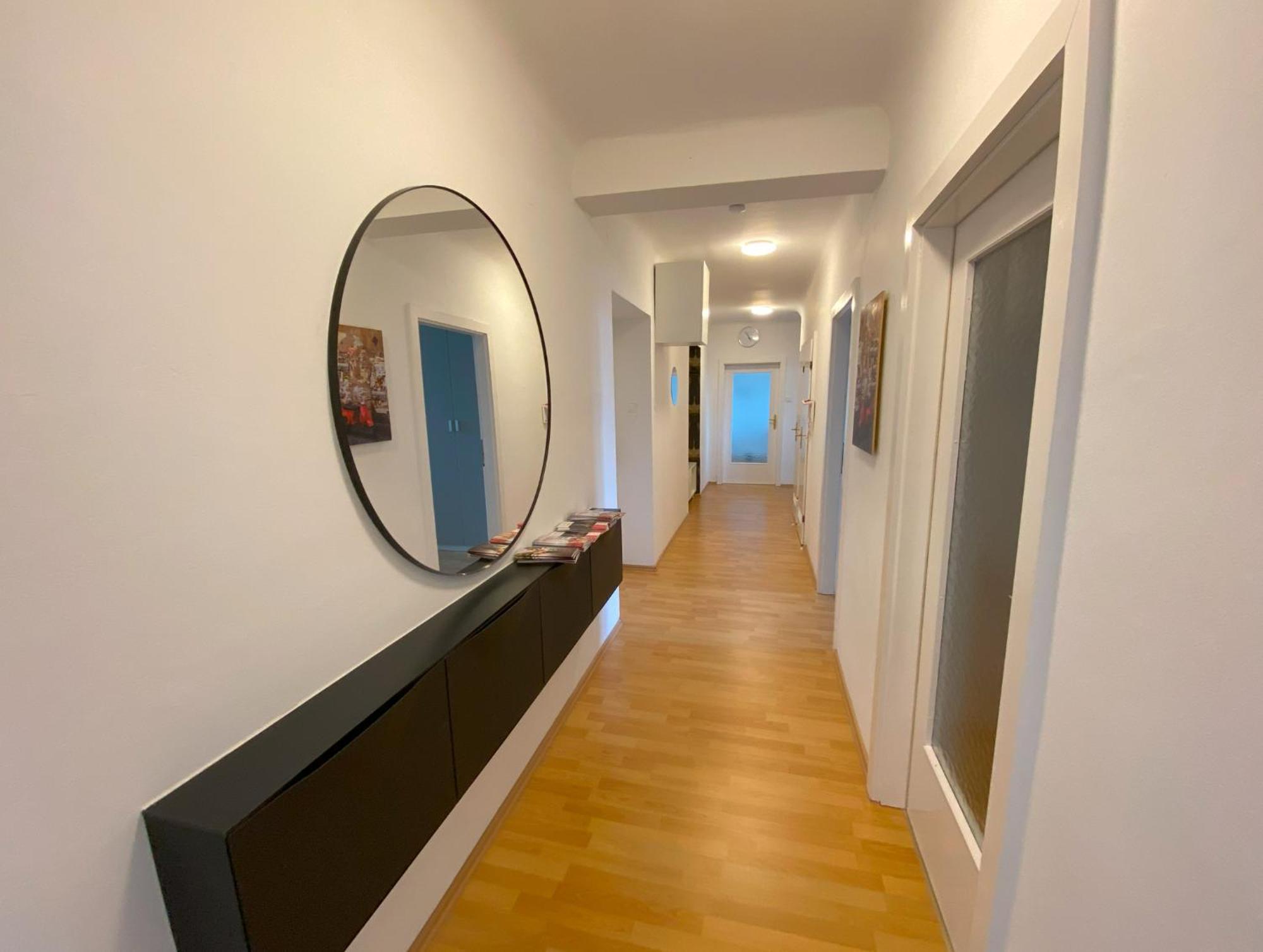 Anzotika Central Apartment, Виена Екстериор снимка
