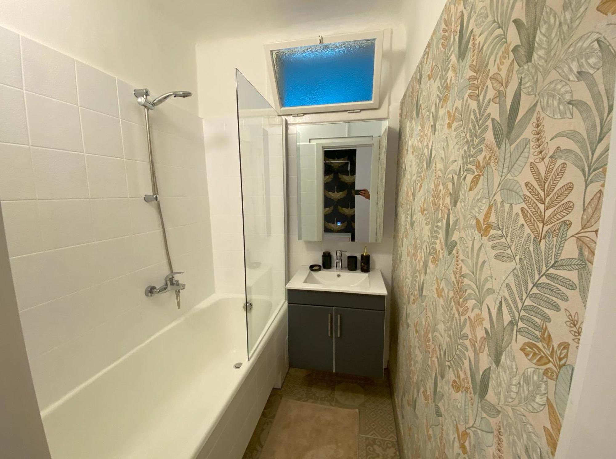 Anzotika Central Apartment, Виена Екстериор снимка