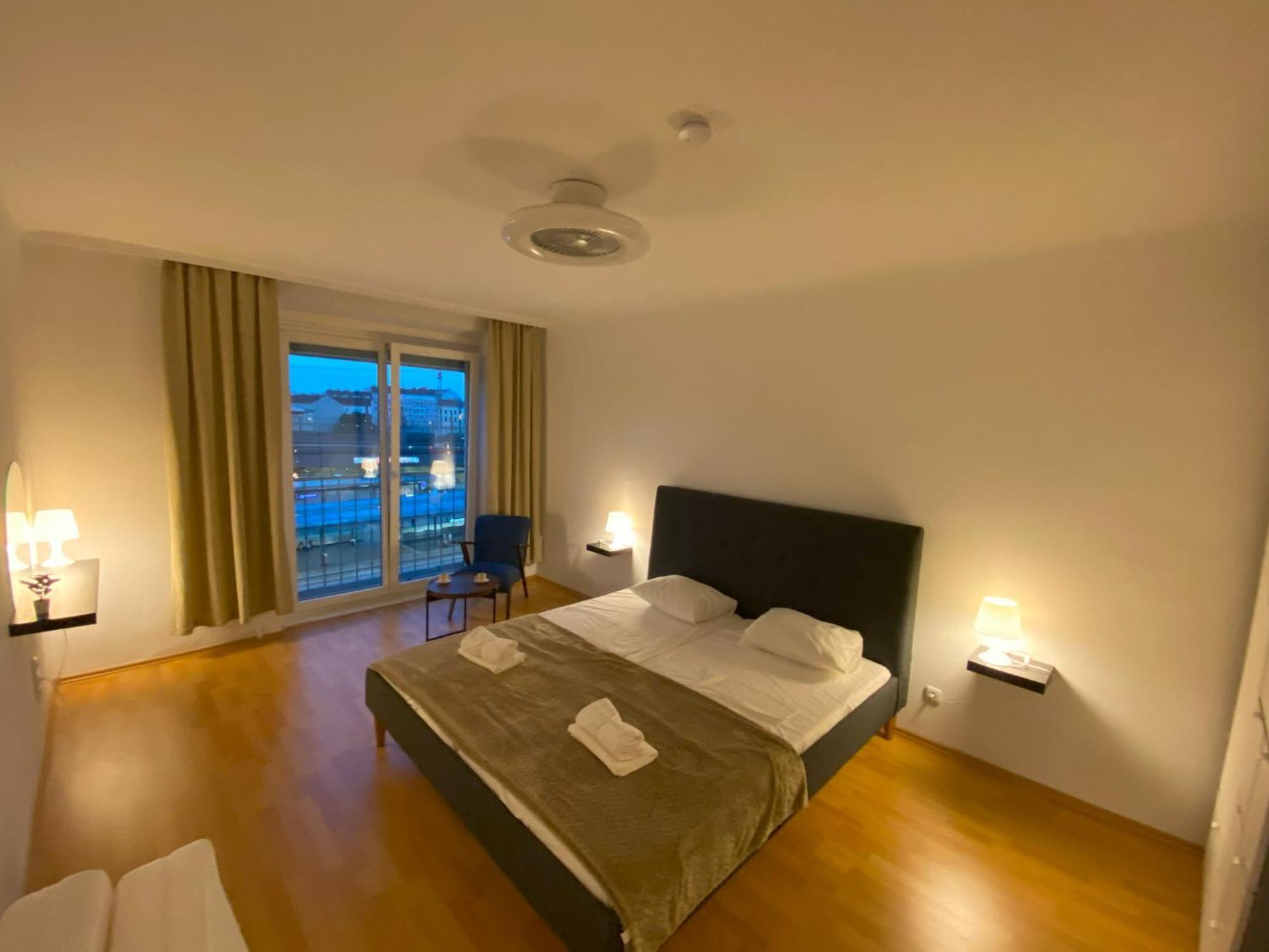 Anzotika Central Apartment, Виена Екстериор снимка