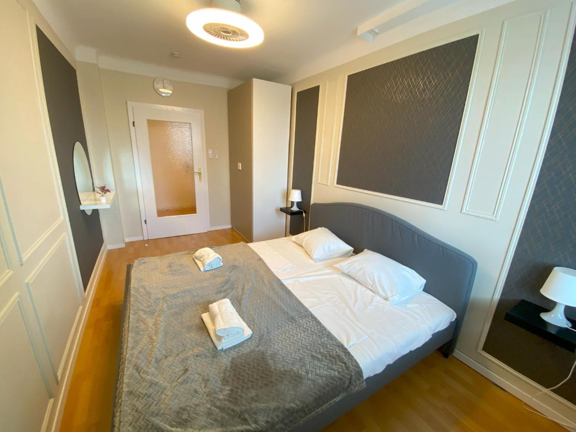 Anzotika Central Apartment, Виена Екстериор снимка